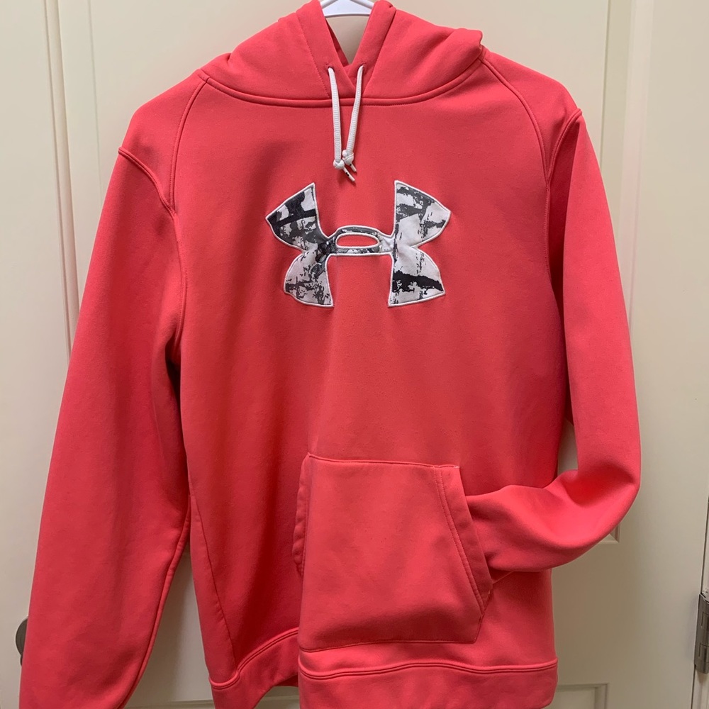 Women’s Pink Under Armour Hoodie fitted large